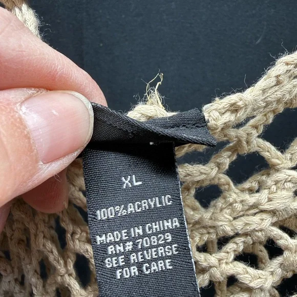 Rue21 Beige Crochet Knit Poncho Sz XL (15ai) - Picture 3 of 4